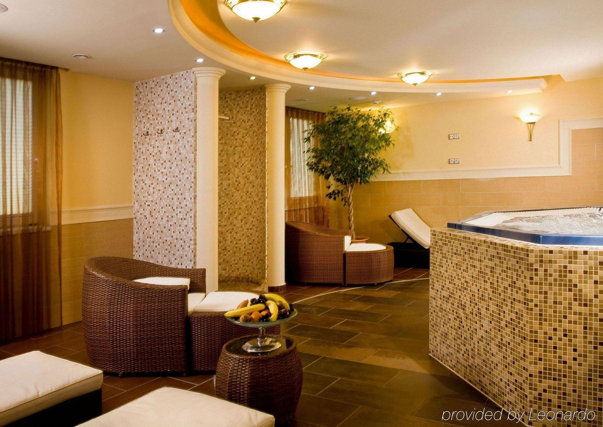Hotel Kalvaria Superior Győr Einrichtungen foto