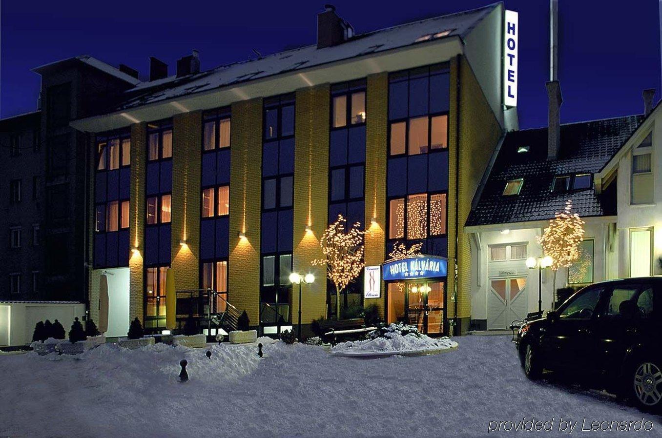 Hotel Kalvaria Superior Győr Exterior foto