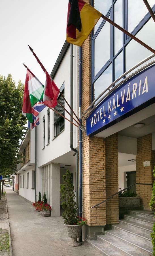 Hotel Kalvaria Superior Győr Exterior foto